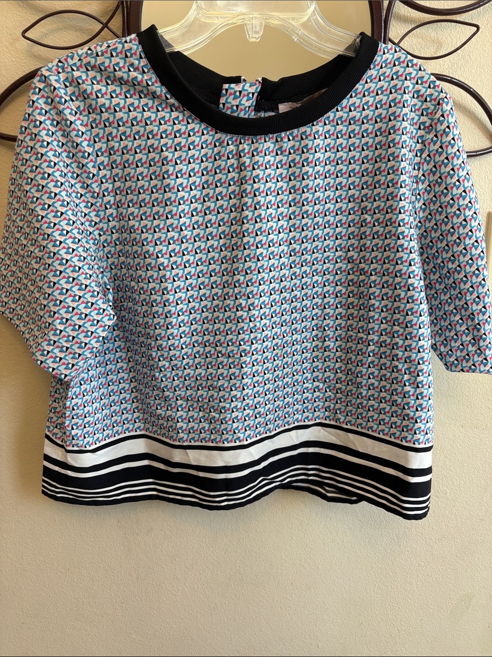 Forever 21 cropped shirt
